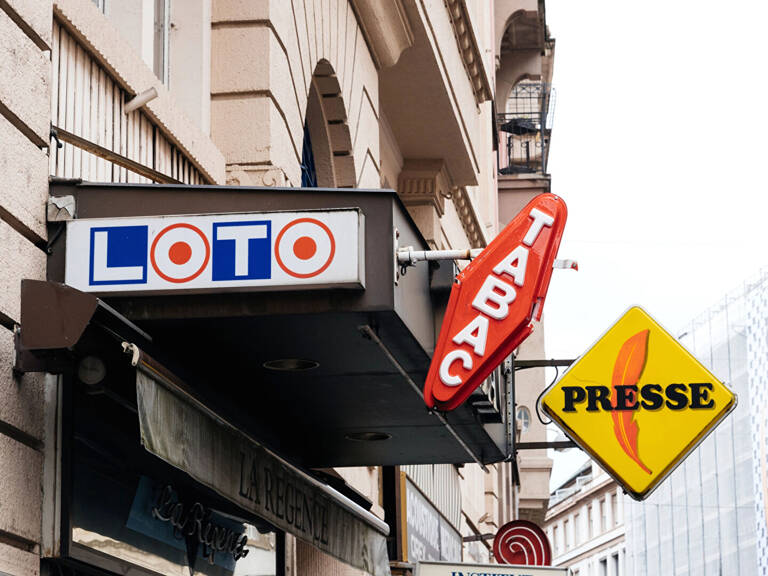 BAR TABAC PRESSE ROCHEFORT — photo 1