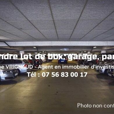 Parking 12 m²