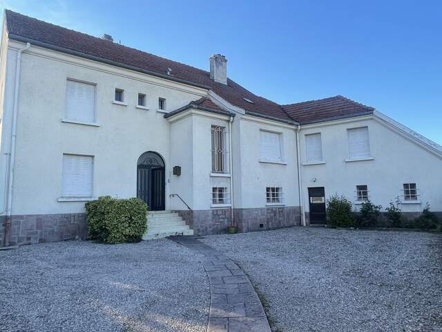 Maison 9 pièces 200 m² à Thaon-les-Vosges — photo du bien