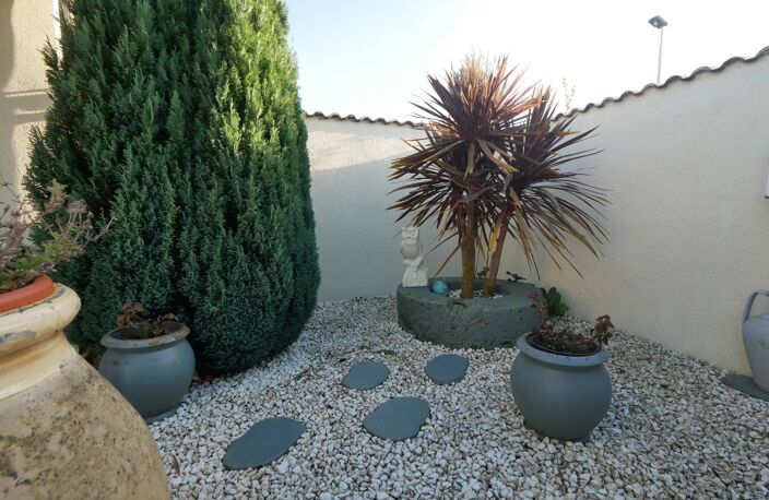 propriété avec piscine — photo 3