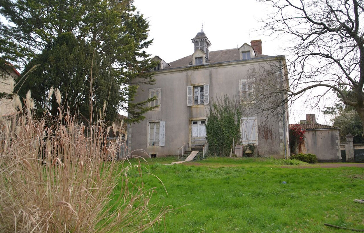 maison 6 pièces 165 m2 à vendre à Sainte-Hermine (85210)