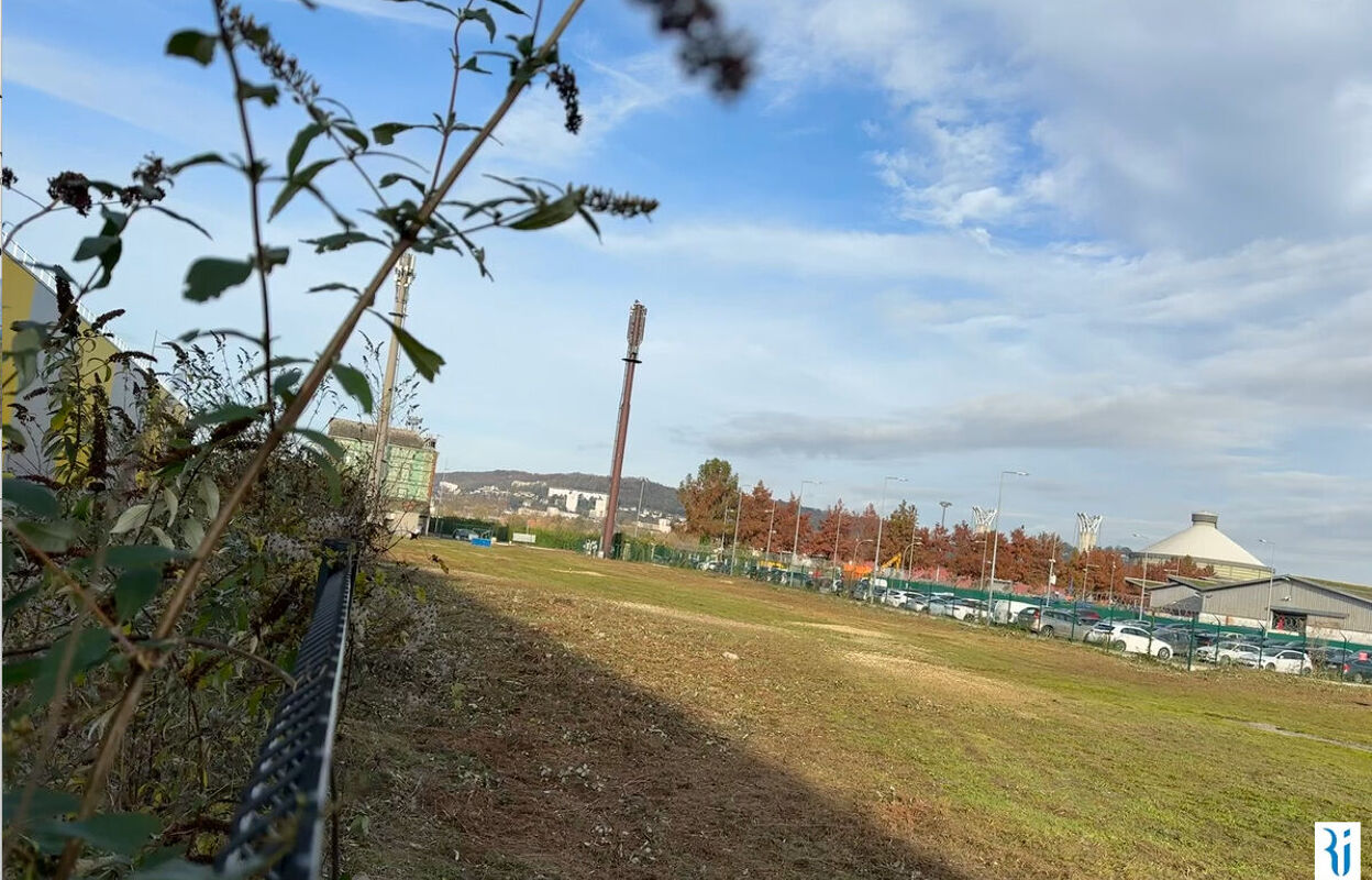 terrain  pièces 5000 m2 à louer à Rouen (76100)