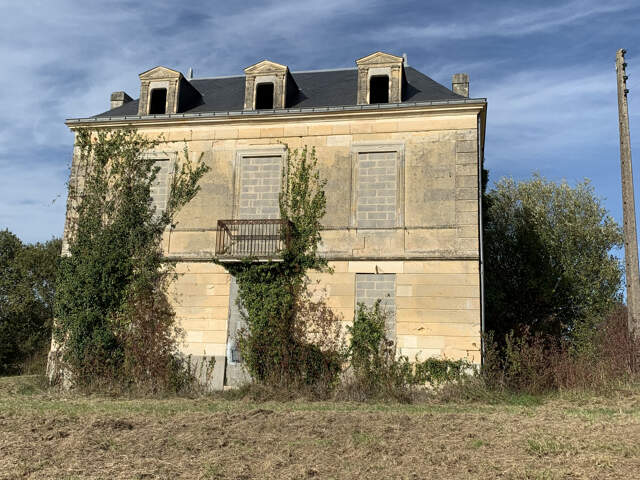 GUITRES CHATEAU À RENOVER — photo du bien