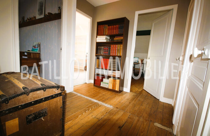 EXCLUSIVITE AVENUE DE LAON maison ancienne avec jardin et garage — photo 4