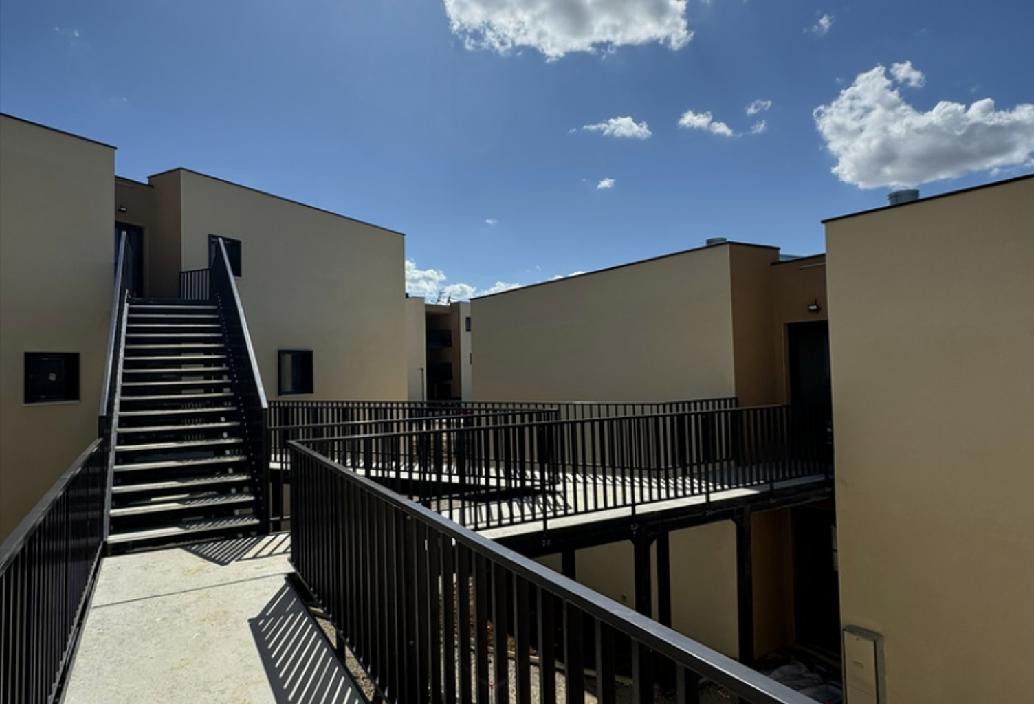 Appartement neuf T3 en dernier étage à Avignon — photo 1