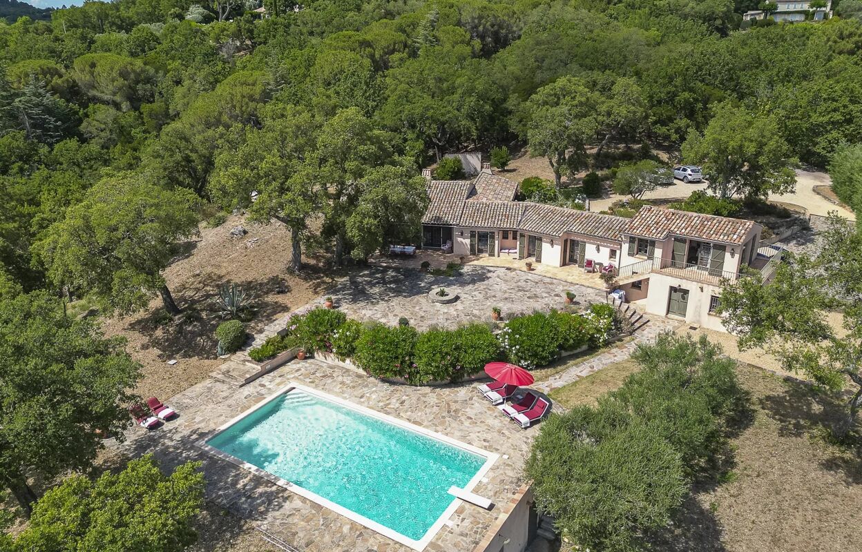 maison 6 pièces 210 m2 à vendre à La Garde-Freinet (83680)