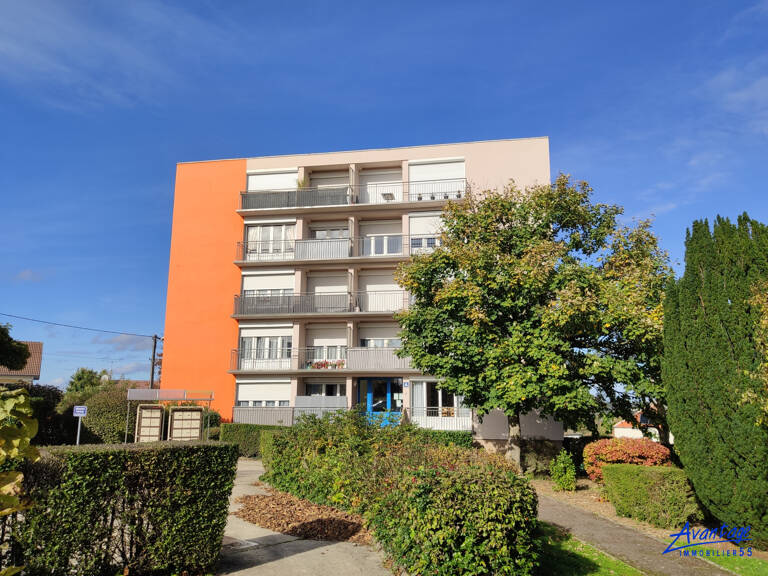 APPARTEMENT 81 m2 avec balcon et 2 Parkings — photo 1