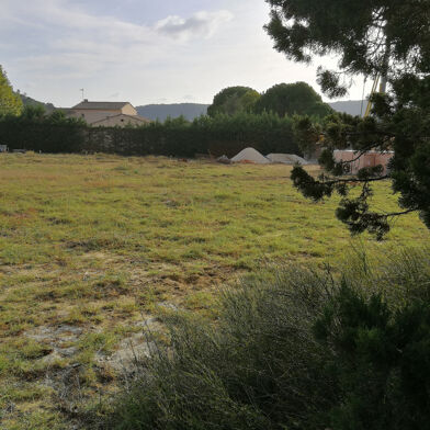 Terrain 1300 m²