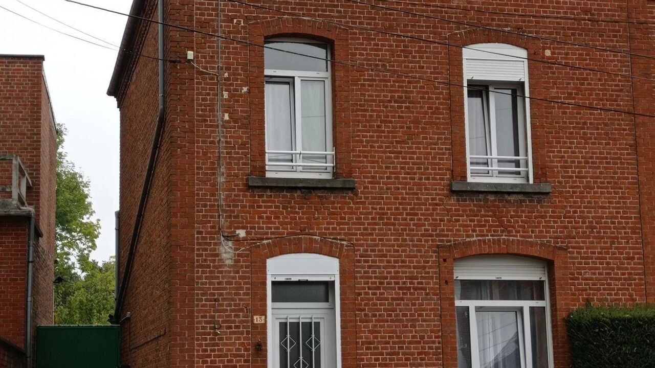 maison 8 pièces 135 m2 à Avesnes-sur-Helpe (59440)