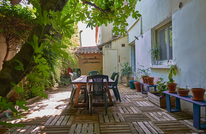 Maison de 155m² avec cours, terrasse et garage - Avignon — photo 4