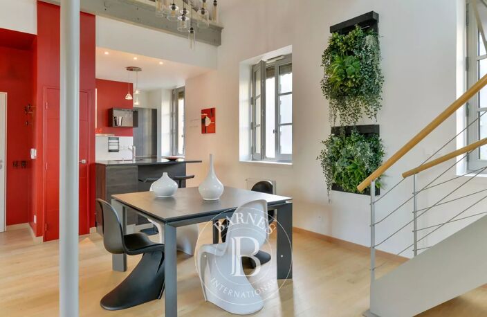 Lyon 2 - Appartement dernier étage de 108,01 m² - 2 chambres — photo 2