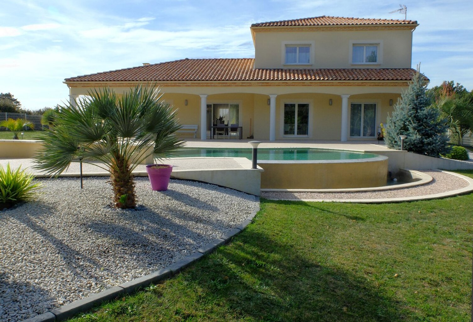 Maison — photo 1