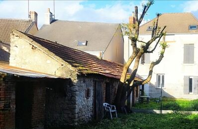 vente immeuble 171 200 € à proximité de Mehun-sur-Yèvre (18500)