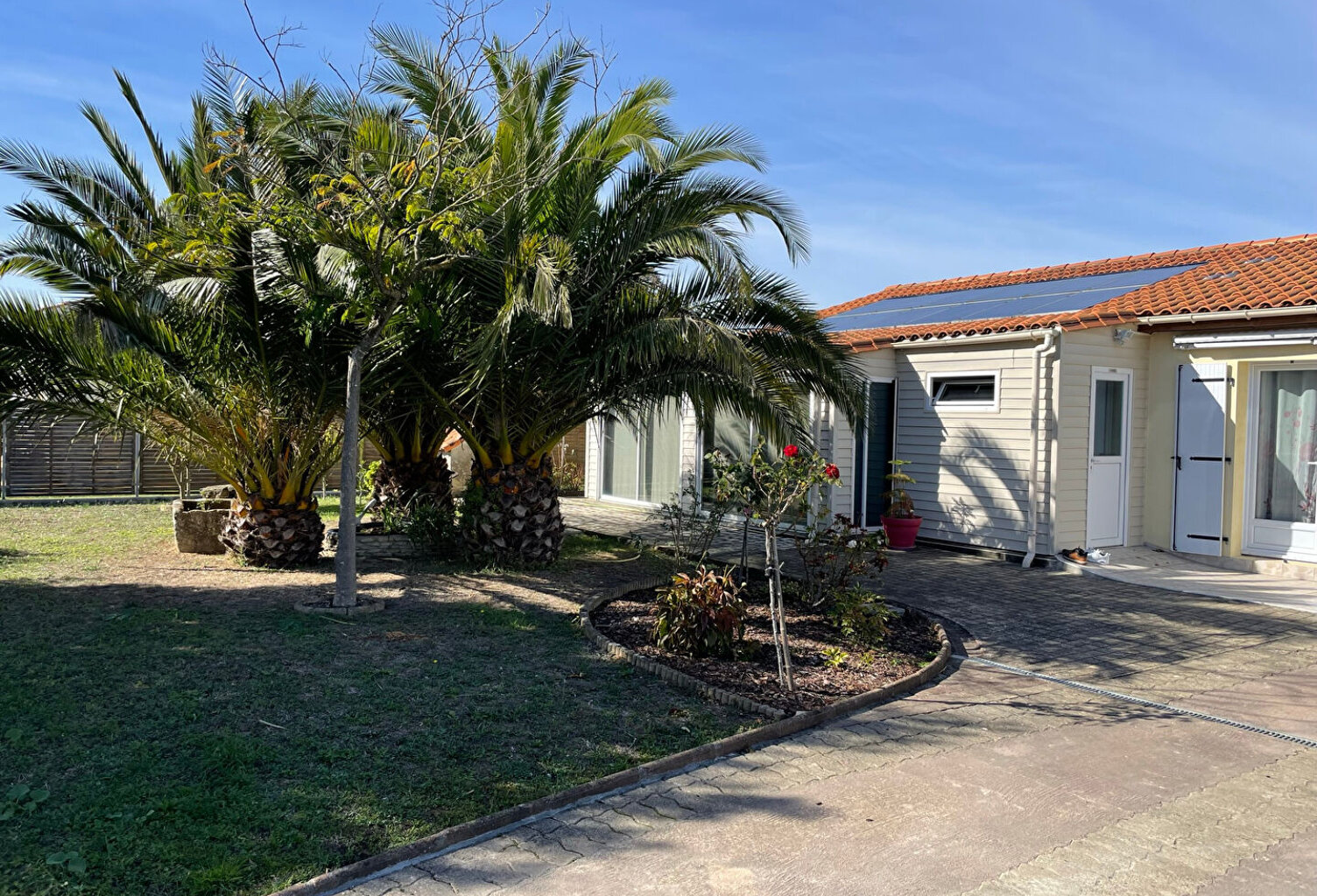 MAISON SAINT NAZAIRE SUR CHARENTE — photo 1