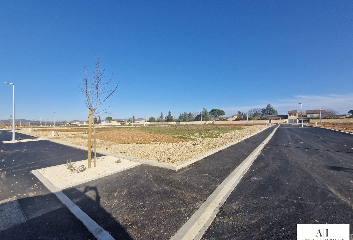 PARCELLE A BATIR DE 607 m² — photo 1