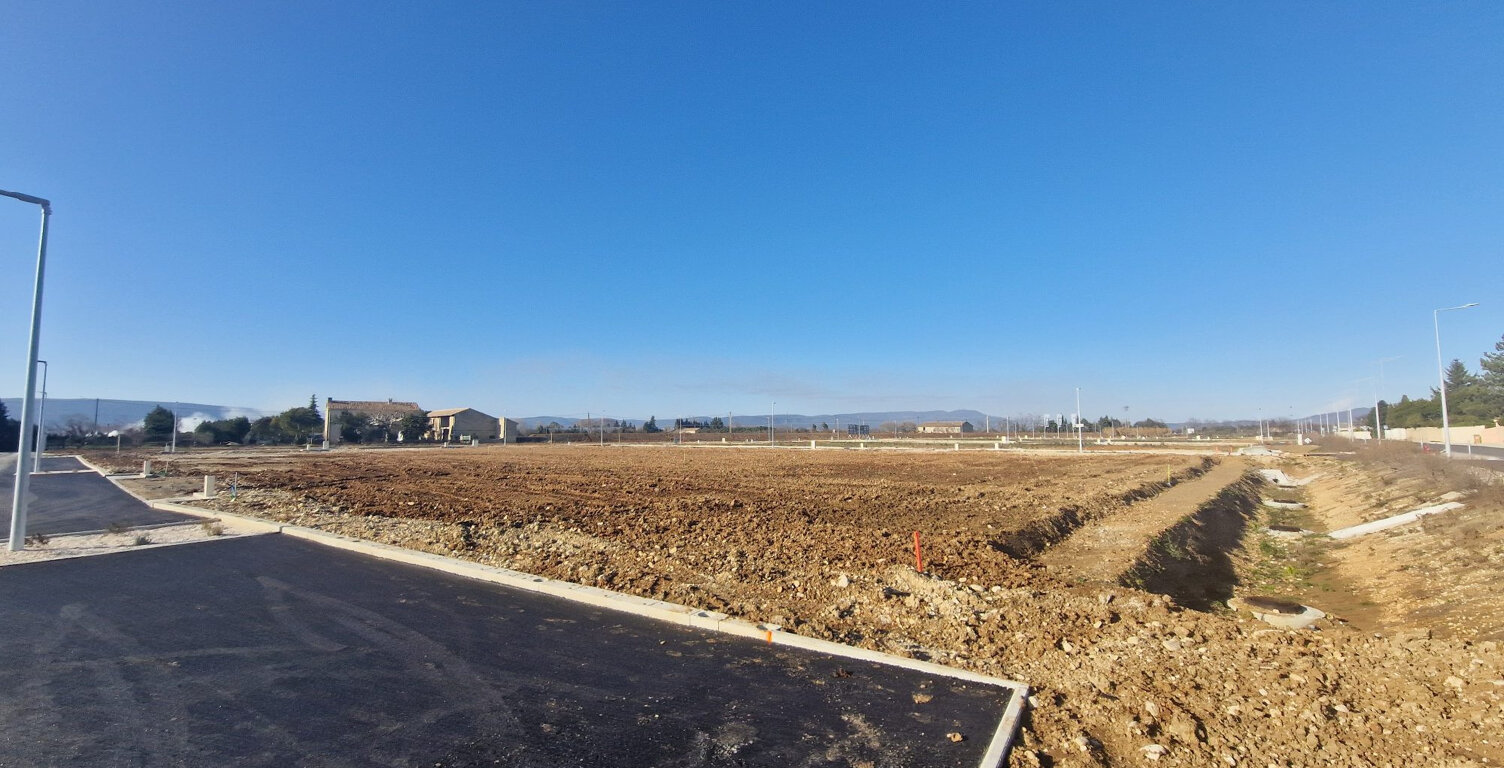 PARCELLE A BATIR DE 582 m² — photo 1