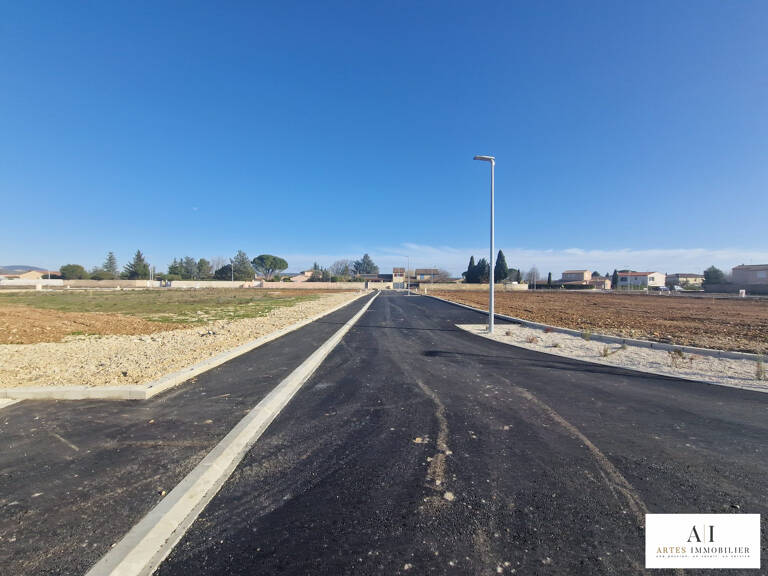 PARCELLE A BATIR DE 584 m² — photo 1