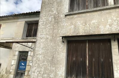 vente maison 25 600 € à proximité de Saint-Georges-Antignac (17240)