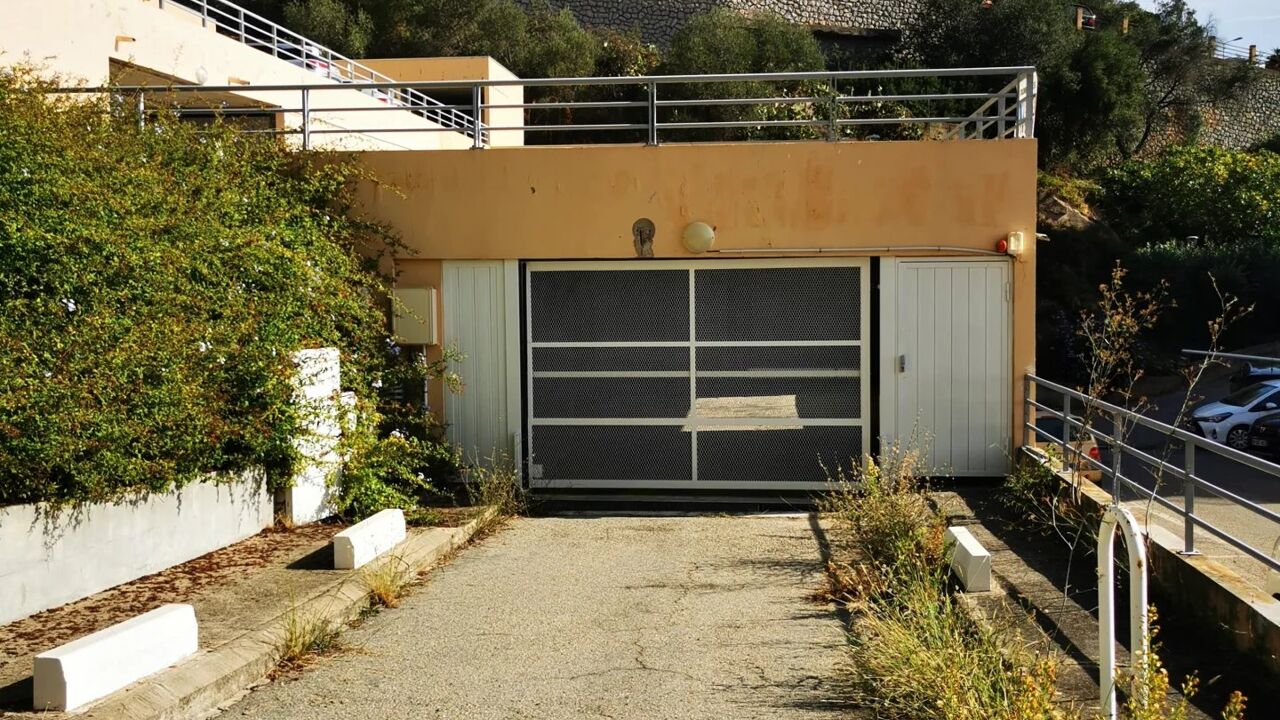 garage  pièces 12 m2 à Ajaccio (20000)