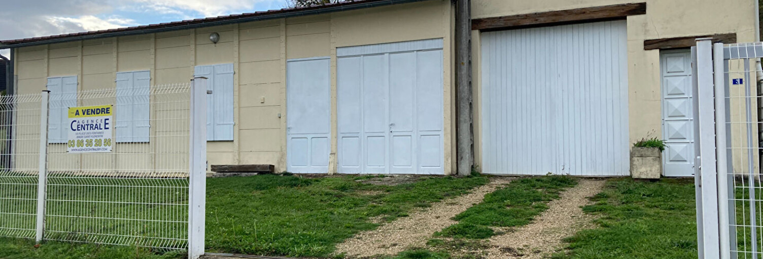 Local industriel 1 Pièce 200 m² à vendre à Saint-Florentin (89600)