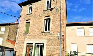 Immeuble  207 m² à vendre à Cours (69470)