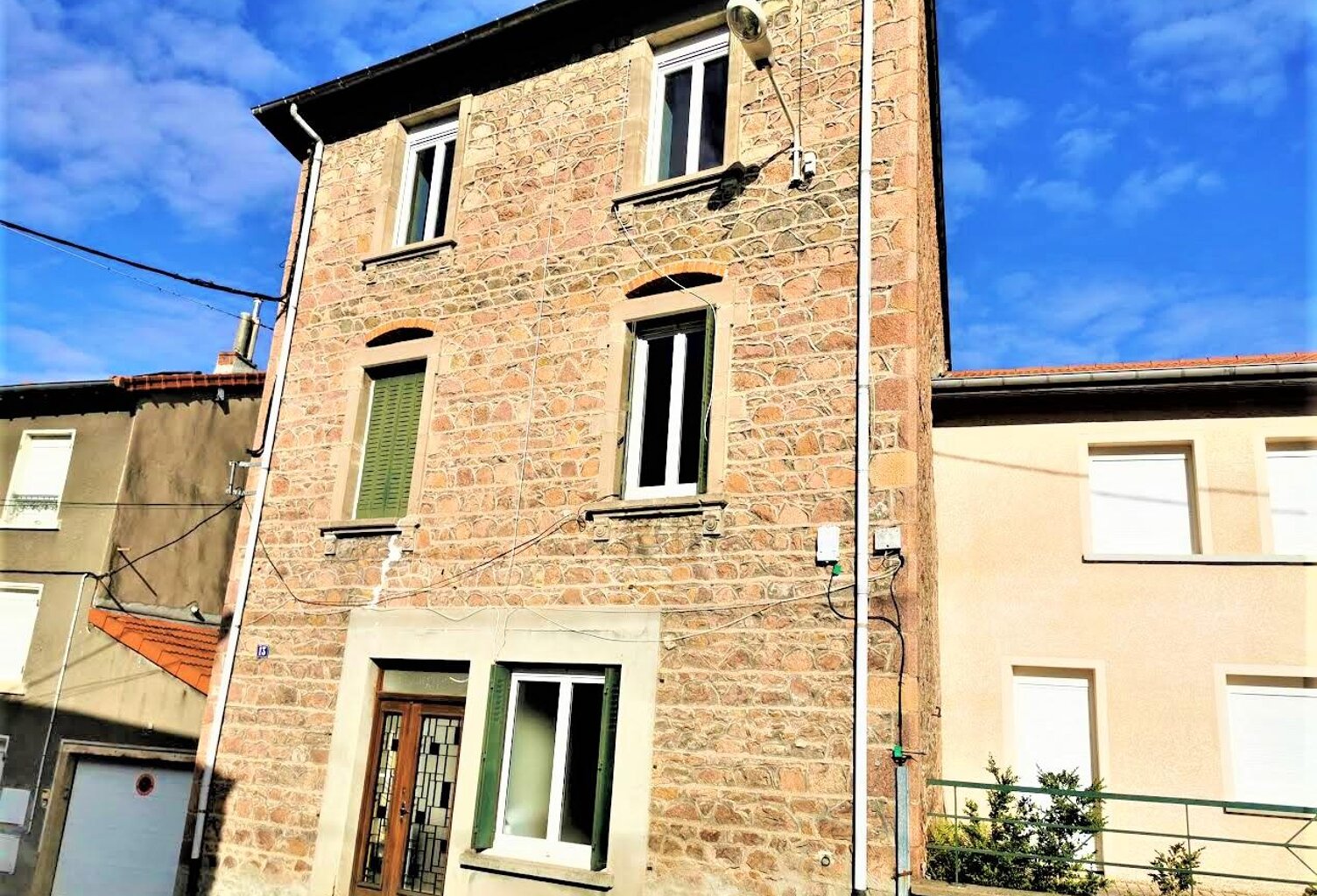 Vente immeuble  207 m² Cours (69470) — photo 1