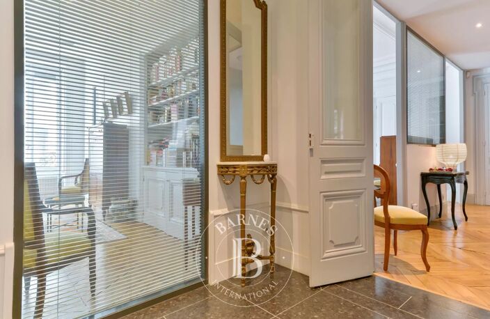 Lyon 2  - Bellecour - Appartement  de 191,22 m² - 1 garage - 4 chambres — photo 5