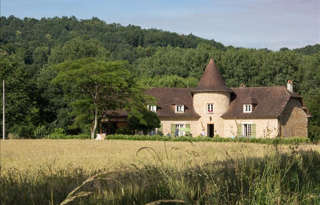 maison 12 pièces 280 m2 à vendre à Altillac (19120)