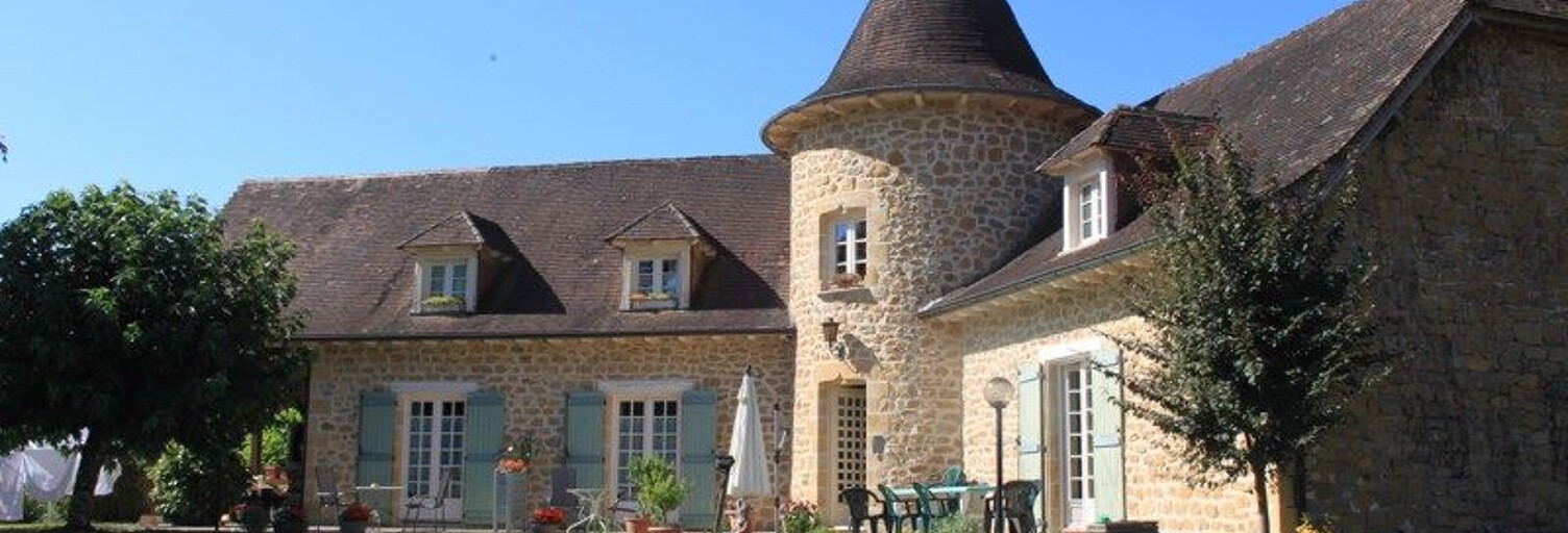 Maison 12 Pièces 300 m² à vendre à Altillac (19120)