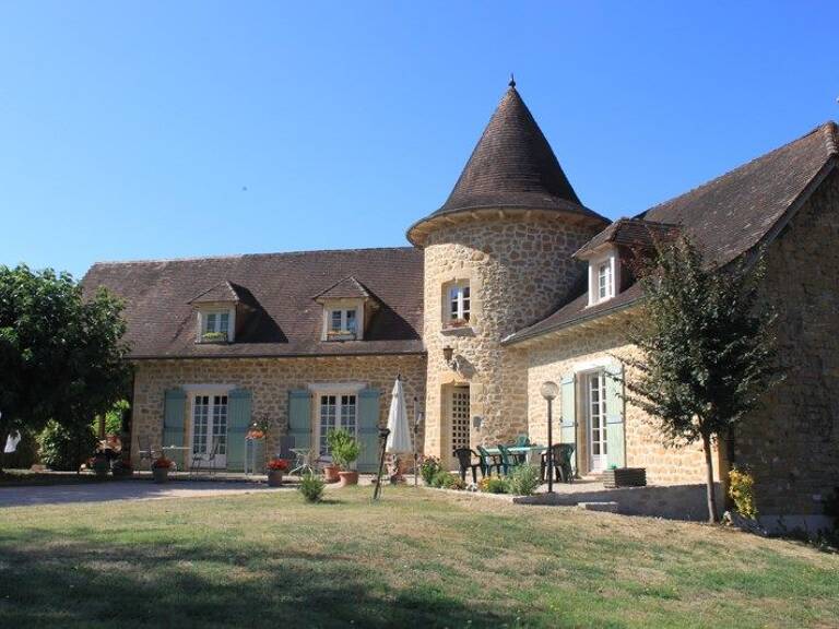 Maison en pierre de 12 pièces principales — photo 1