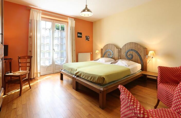 Maison en pierre de 12 pièces principales — photo 4