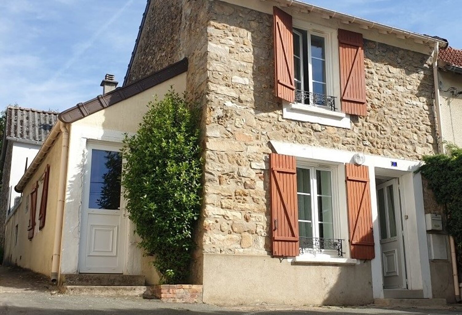 MAISON DE VILLE  — photo 1