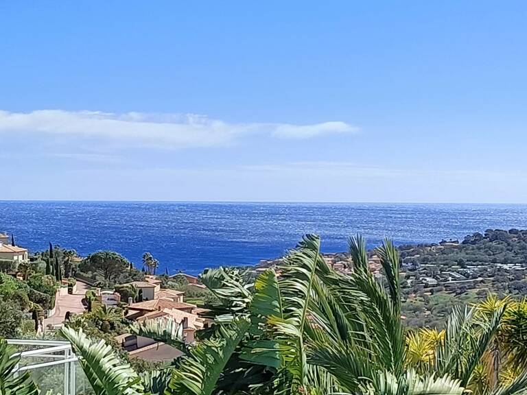 Villa vue mer SOUS COMPROMIS à vendre aux Issambres au calme — photo 1