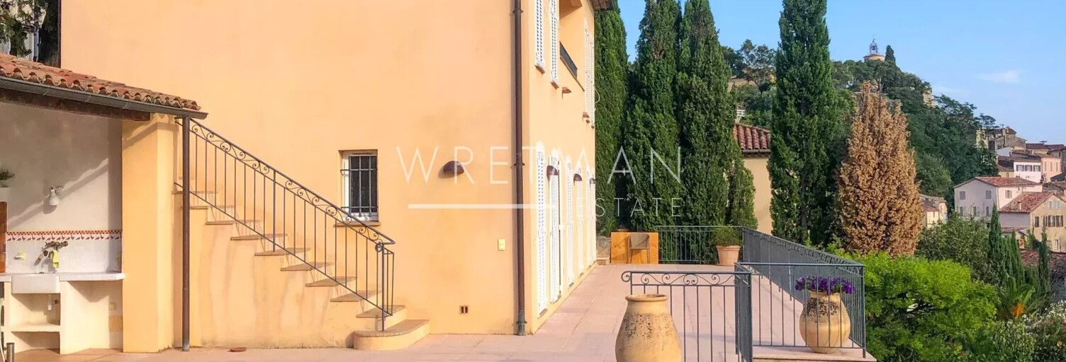 Maison 8 Pièces 245 m² à vendre à Fayence (83440)