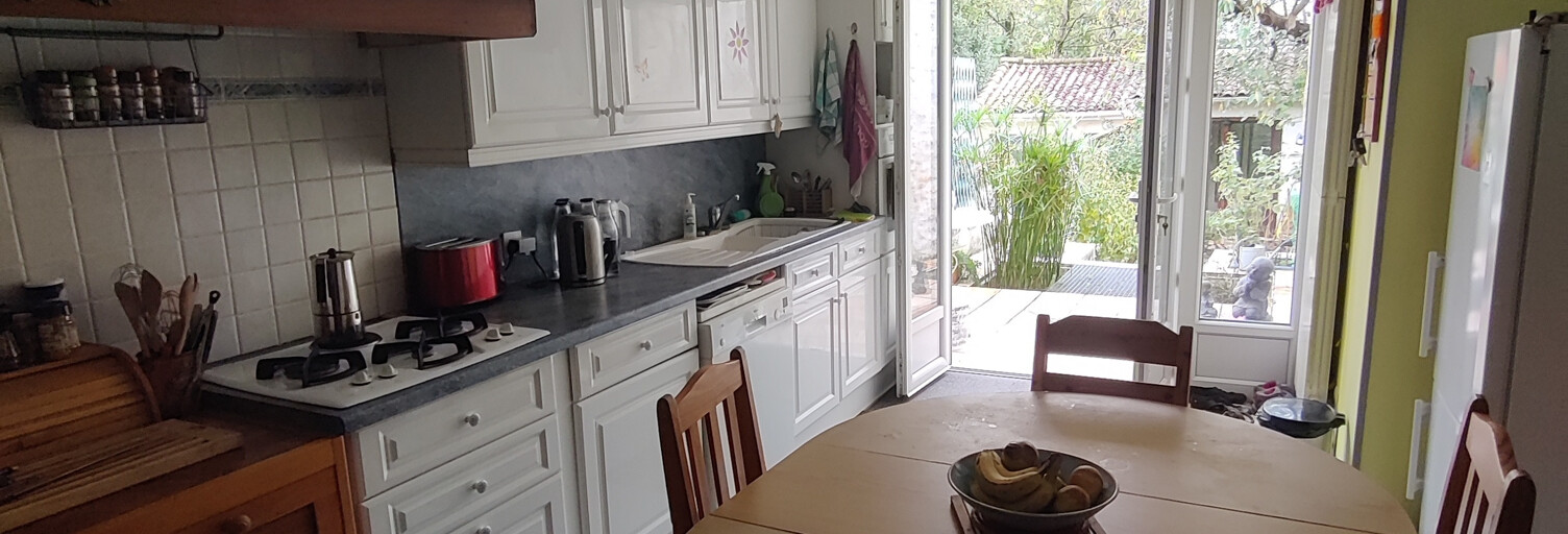 Maison 7 Pièces 176 m² à vendre à Pons (17800)