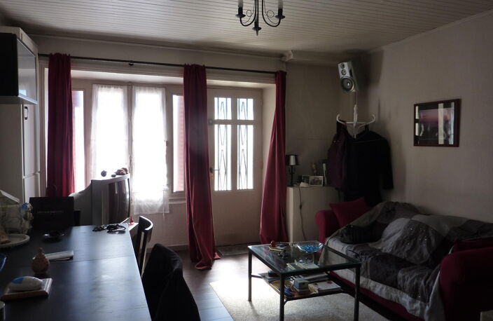 Vente maison 4 pièces 75 m² Tarare (69170) — photo 2