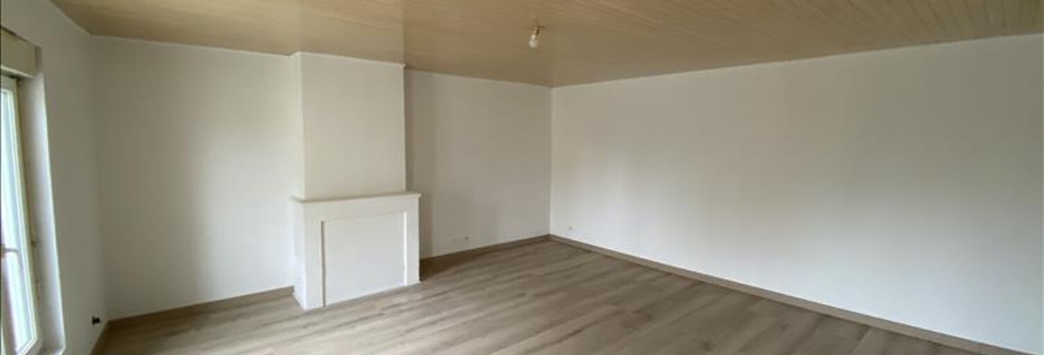 Immeuble   m² à vendre à Saint-Denis-de-Pile (33910)