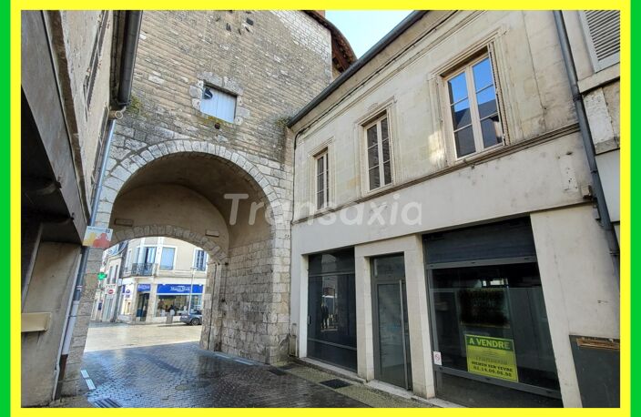 maison de ville 270m² + cour  — photo 2