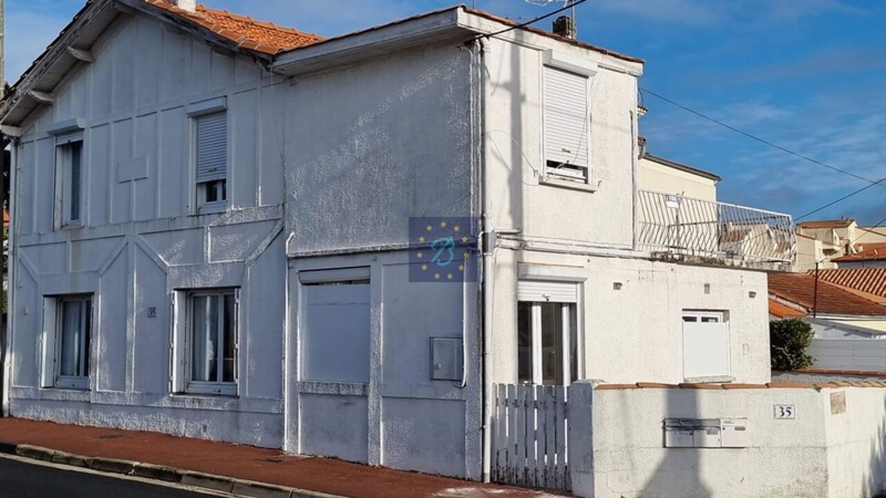 immeuble  pièces 125 m2 à vendre à Royan (17200)