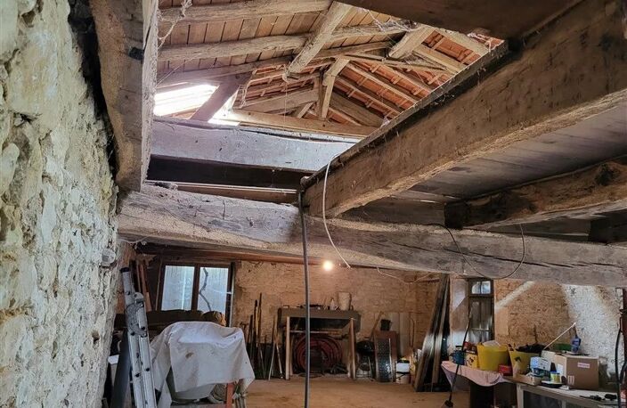 Maison à rénover près de Champagne Mouton - Charente — photo 3