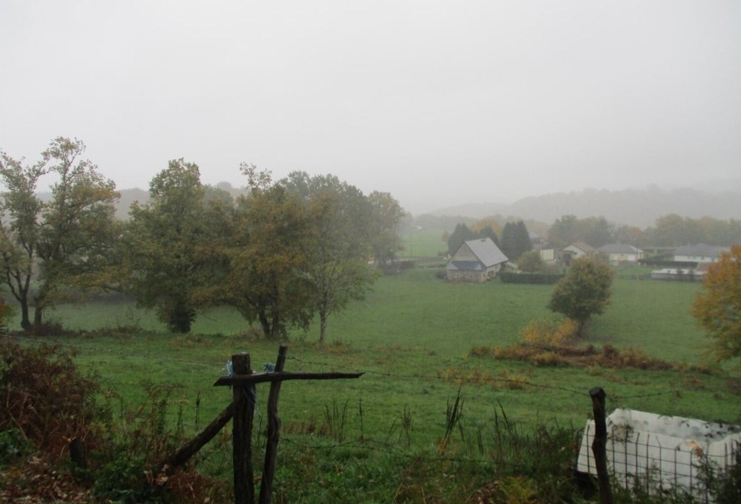 Vente terrain  2080 m² Lanobre (15270) — photo 1