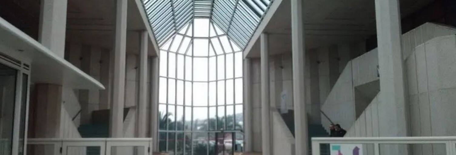 Bureau  88 m² à louer à Cannes (06150)