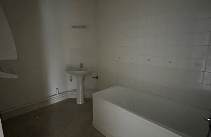 Bien vendu : Appartement  Hautmont (59330) — photo 5