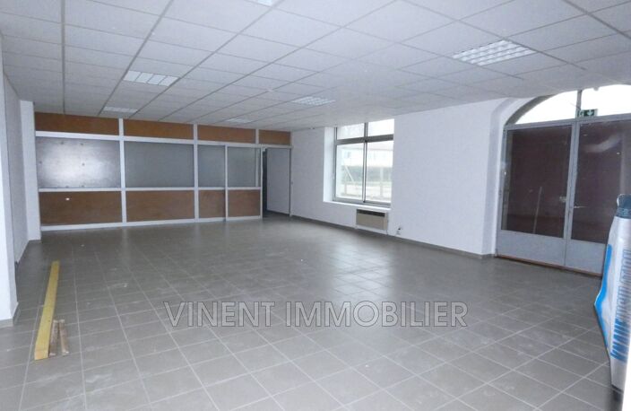 professionnel local commercial — photo 2