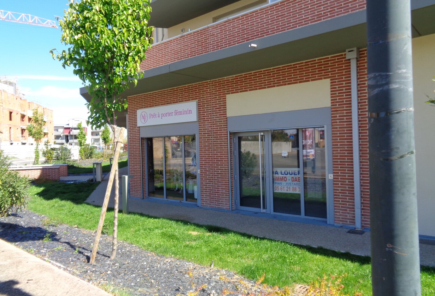 Location commerce 1 pièce 132 m² à Labarthe-sur-Lèze (31860) — photo 1
