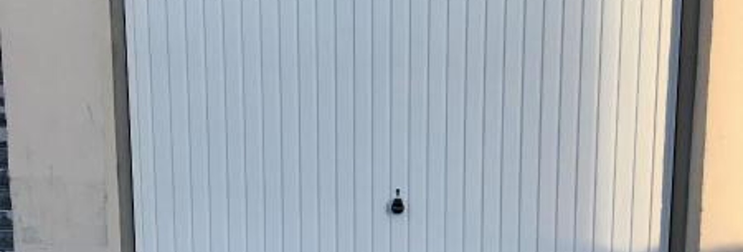 Garage  12 m² à louer à Valréas (84600)