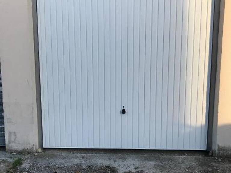 Garage  12 m² — photo 1