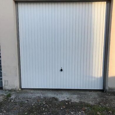 Garage  75 €