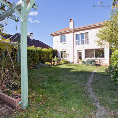 Maison 6 pièces 290125 €