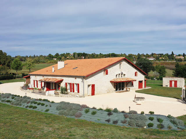 Aux portes de la ville de Marmande — photo du bien